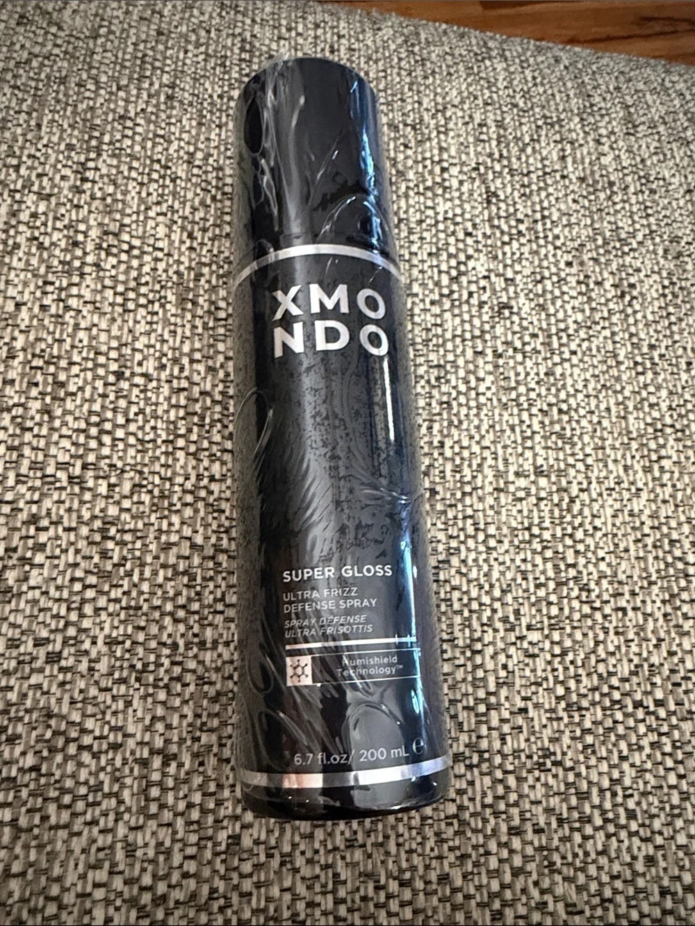 Super Gloss Ultra Frizz Defense Spray - Black